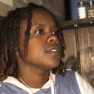 Meet your Posher, Tia